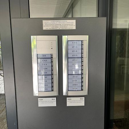 Appartamento Al Lago Riva del Garda Exteriör bild