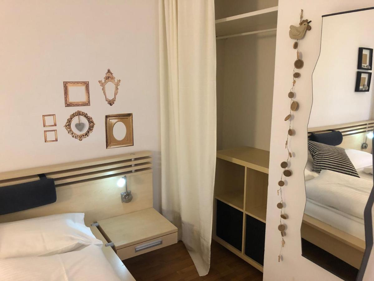 Appartamento Al Lago Riva del Garda Exteriör bild