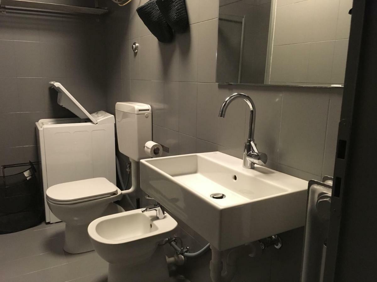 Appartamento Al Lago Riva del Garda Exteriör bild
