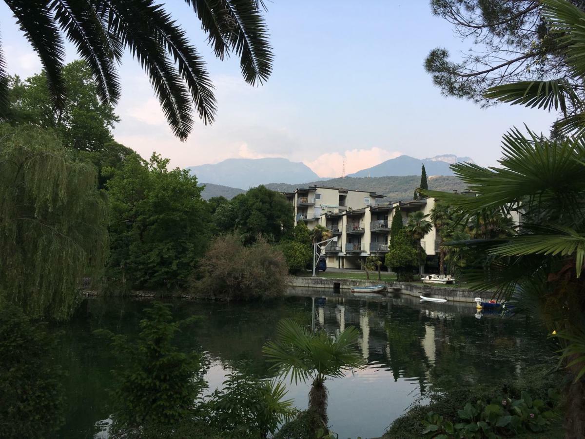 Appartamento Al Lago Riva del Garda Exteriör bild